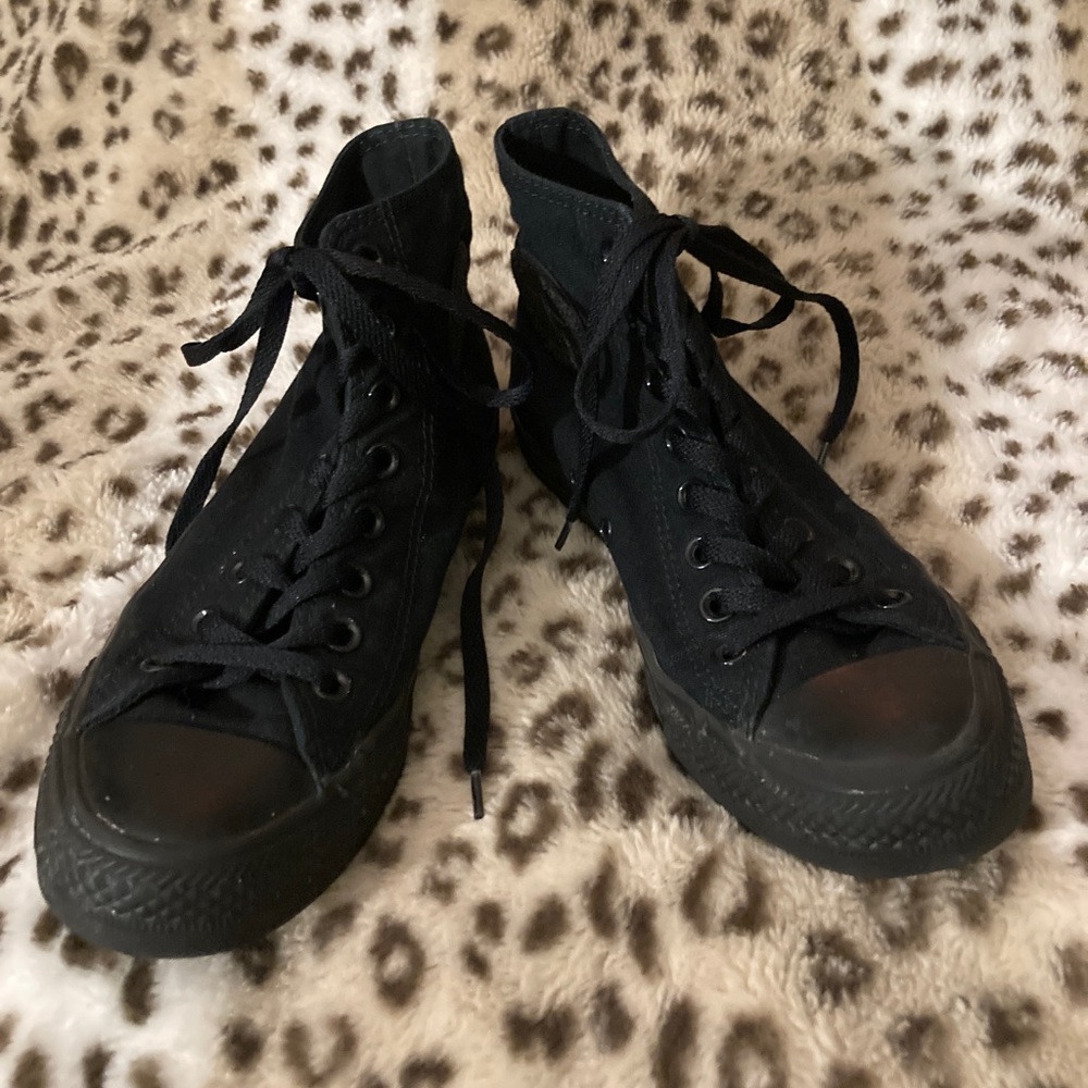 Black all star converse high tops